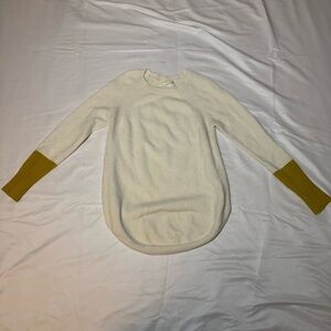 A by Anthropologie Women XS Cream/Yellow Crewneck Curved Hem Long Sweater